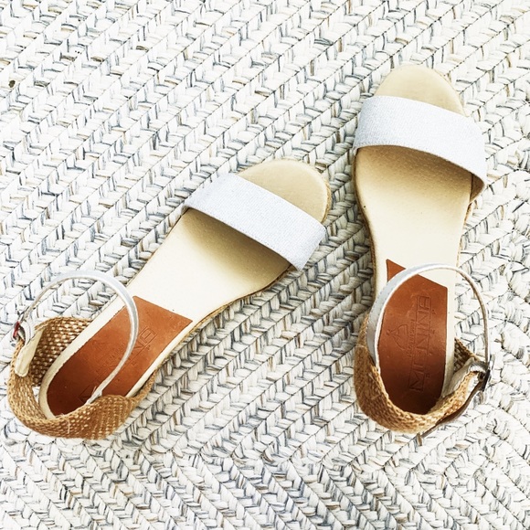 MENINA - Picture 11 of 13